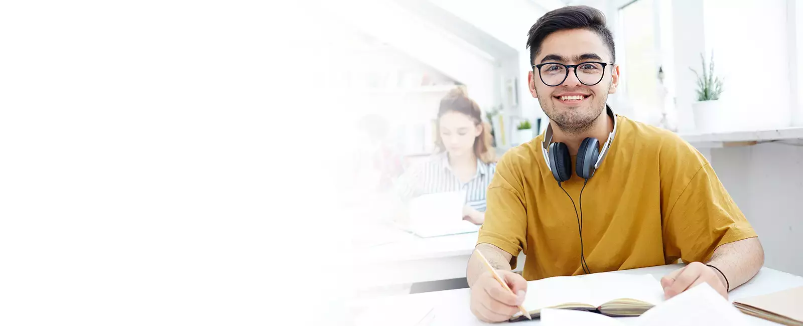Estudiante feliz