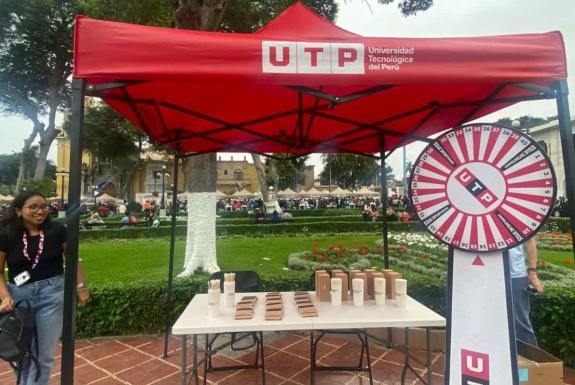 Evento UTP en Plaza de Armas de Barranco